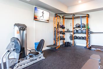 Fully equipped, 24/7 fitness facility